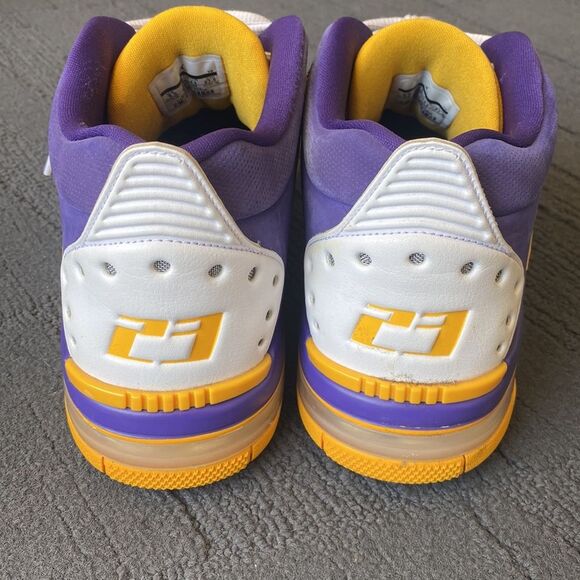 Jordan Big Fund Lakers - Picture 3 of 6